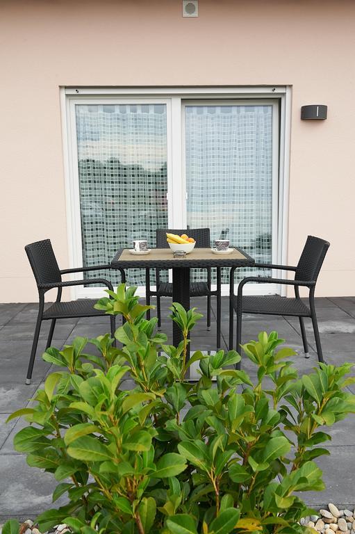 L-Appartements Burgau Exterior photo